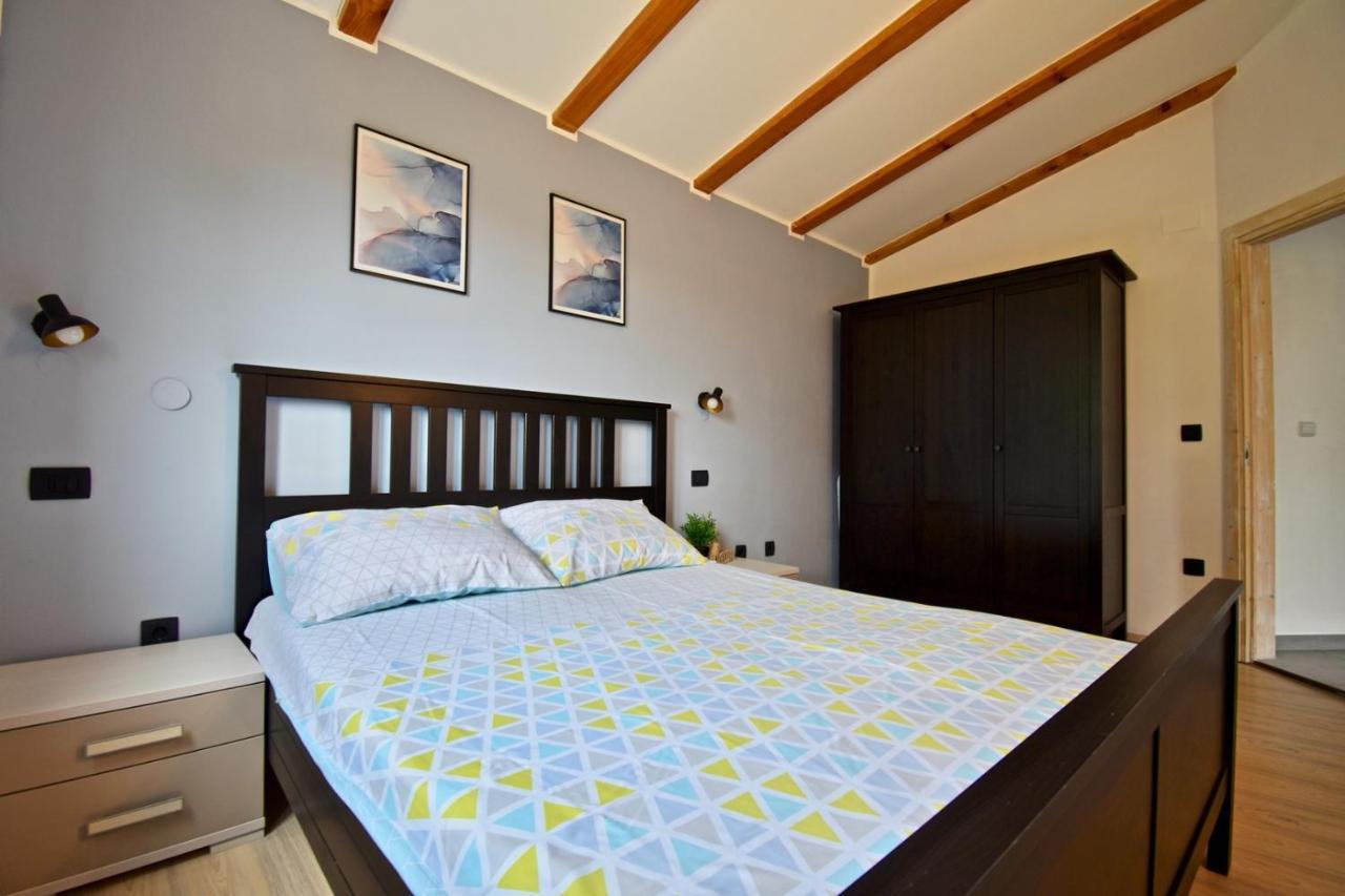 Relaxing Holiday House With Terrace Sea View 梅杜林 外观 照片