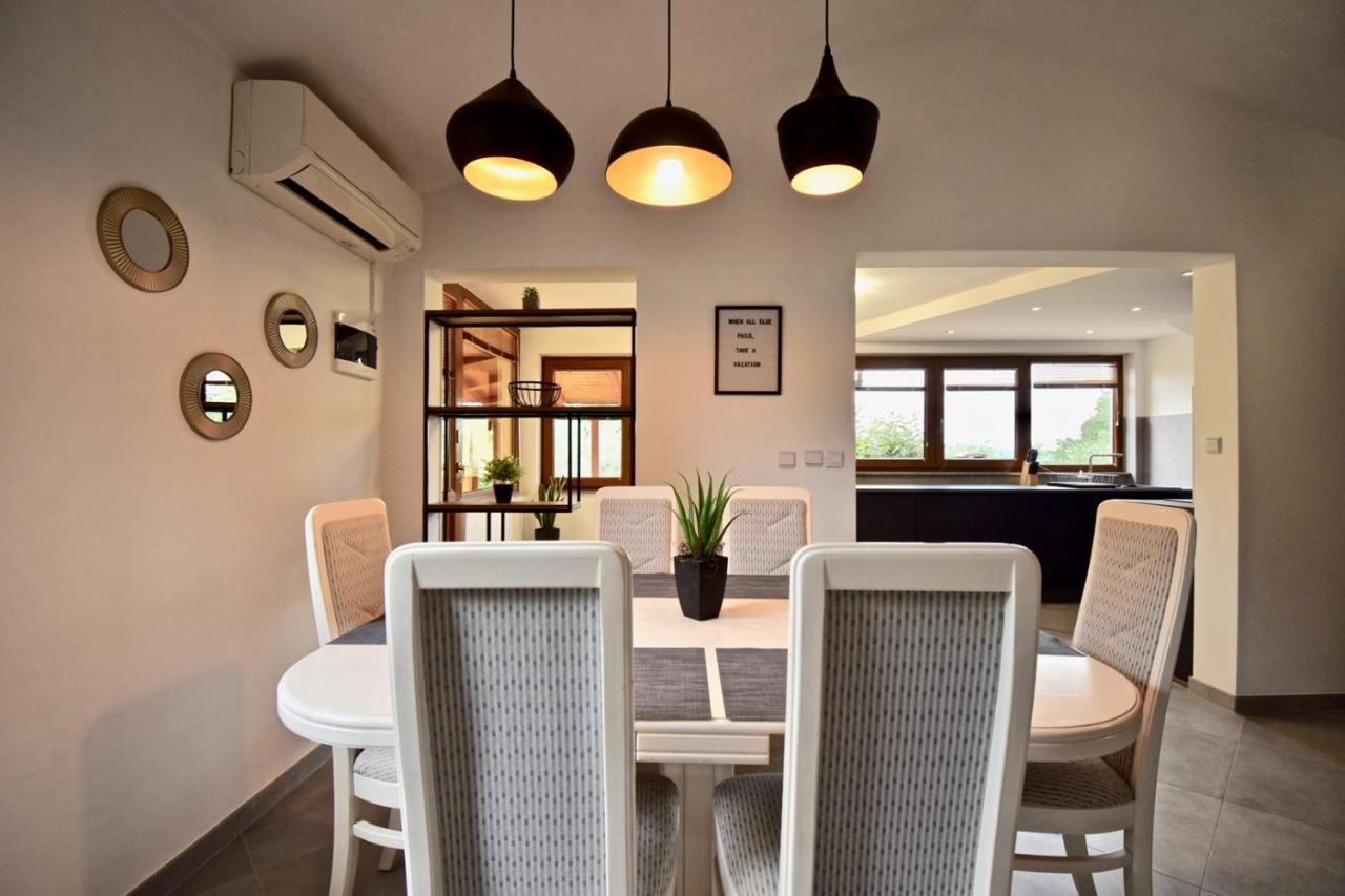 Relaxing Holiday House With Terrace Sea View 梅杜林 外观 照片