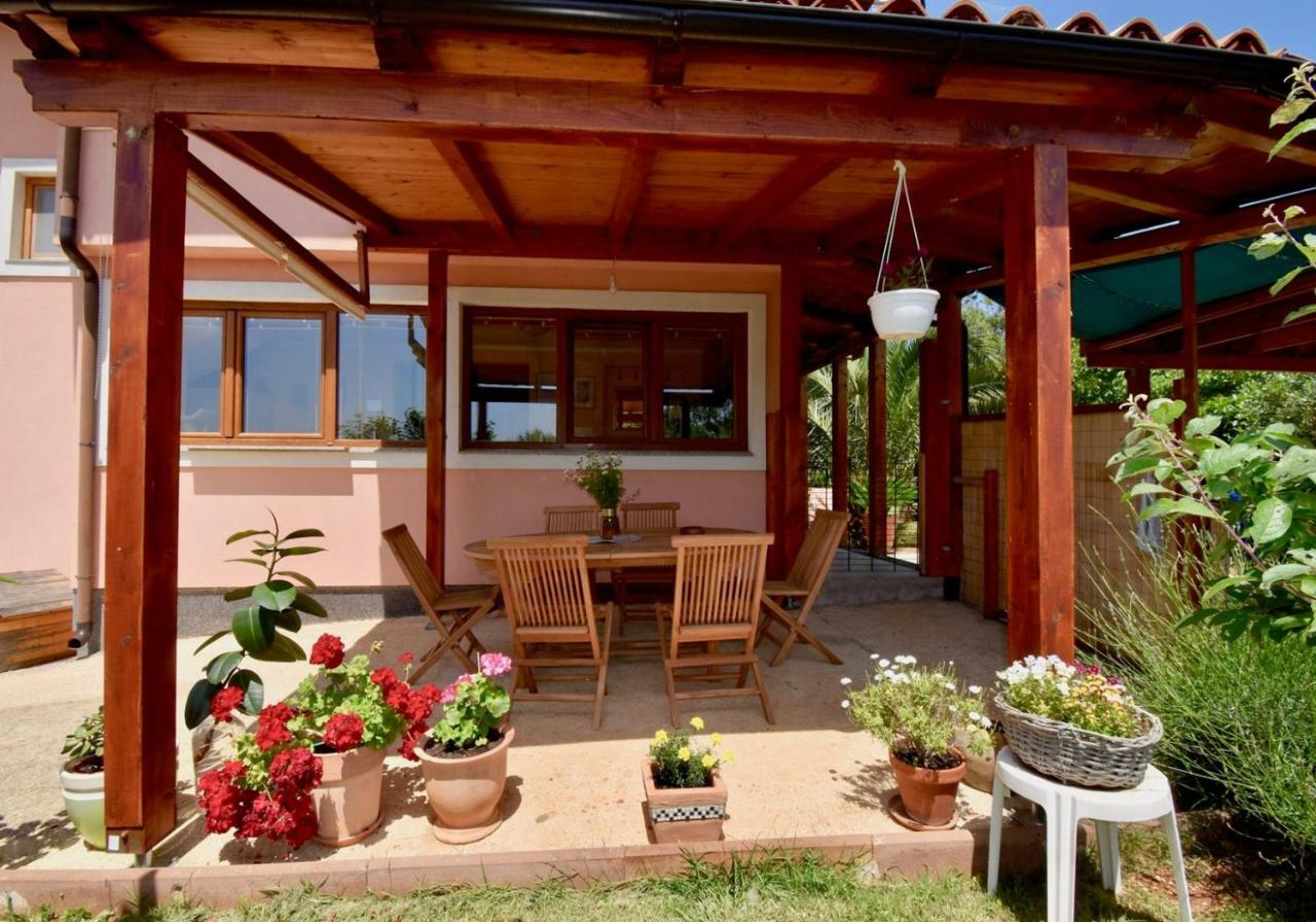Relaxing Holiday House With Terrace Sea View 梅杜林 外观 照片