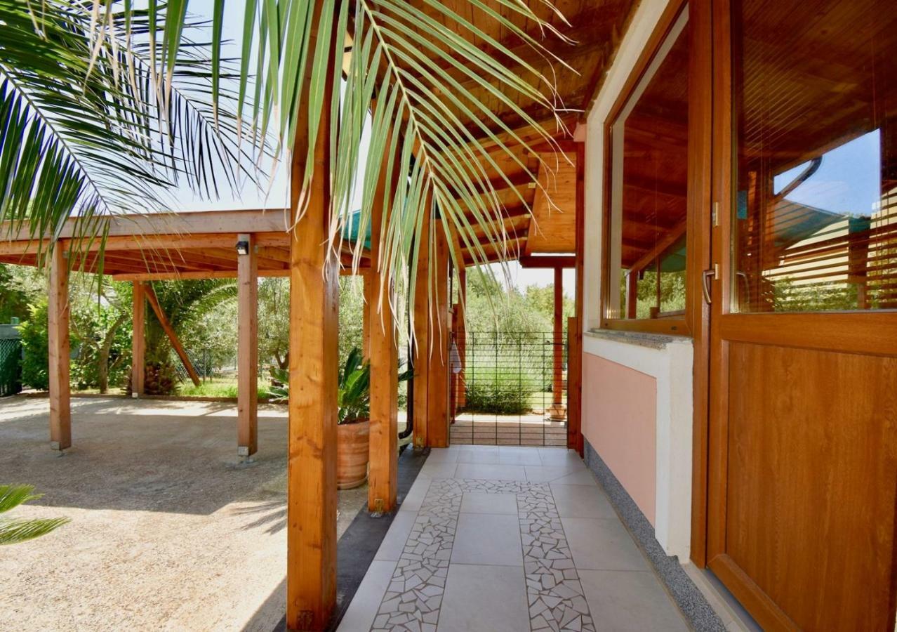 Relaxing Holiday House With Terrace Sea View 梅杜林 外观 照片