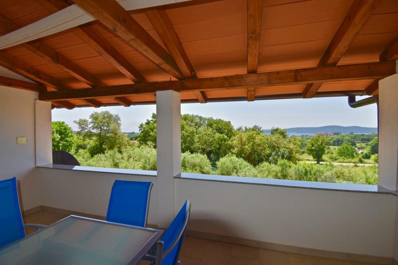 Relaxing Holiday House With Terrace Sea View 梅杜林 外观 照片
